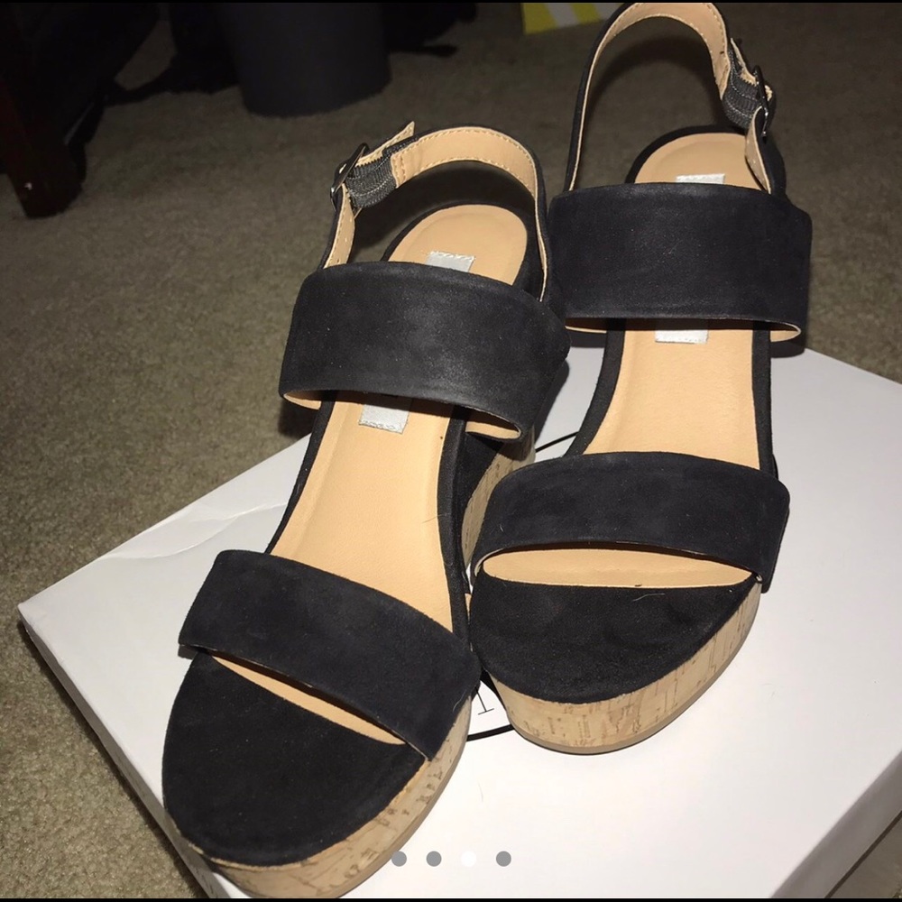 New Steve Madden black suede double strap wedges - Picture 3 of 4